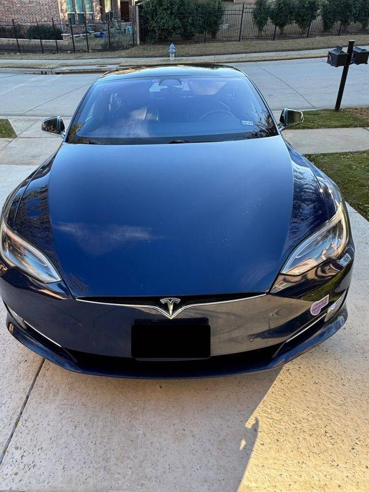 TESLA MODEL S 2018 5YJSA1E22JF281887 image